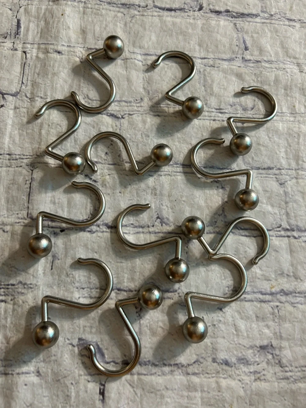 SILVER TONE BALLS ON MATCHING SHOWER CURTAIN HOOKS MATTE FINISH (12)